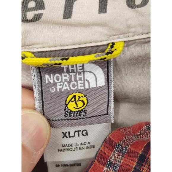 The North Face A5 Series Men's casual button up shirt in size XL Red Plaid - Picture 3 of 3